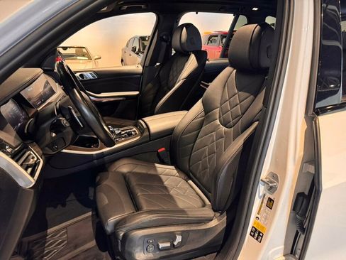 Used 2023 BMW X5 xDrive40i w/ Executive Package image 11