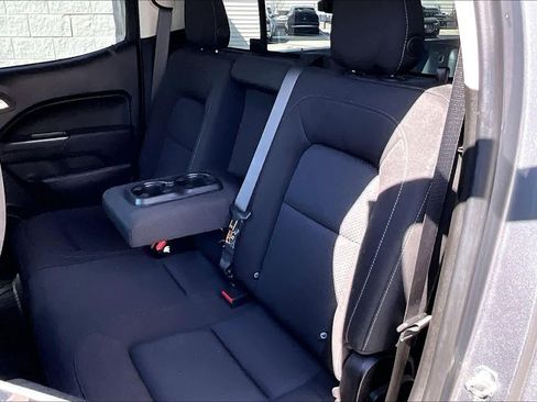 Used 2022 Chevrolet Colorado LT w/ Safety Package image 13