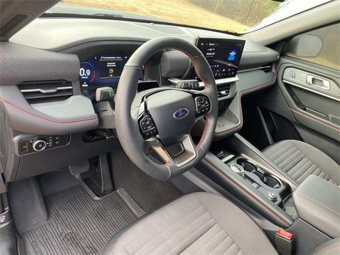 Used 2025 Ford Explorer ST-Line w/ Premium Package image 24