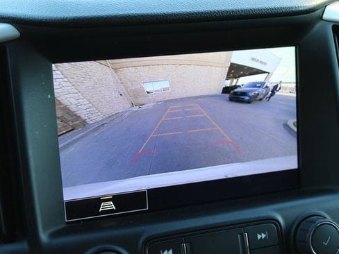 Used 2024 GMC Terrain SLT image 7