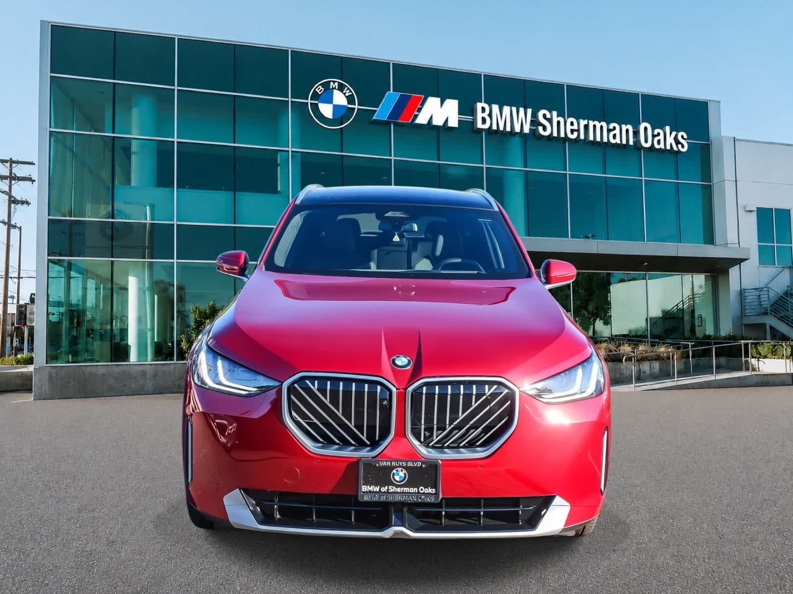 Used 2026 BMW X3 xDrive30i w/ Premium Package AWD/4WD image 2