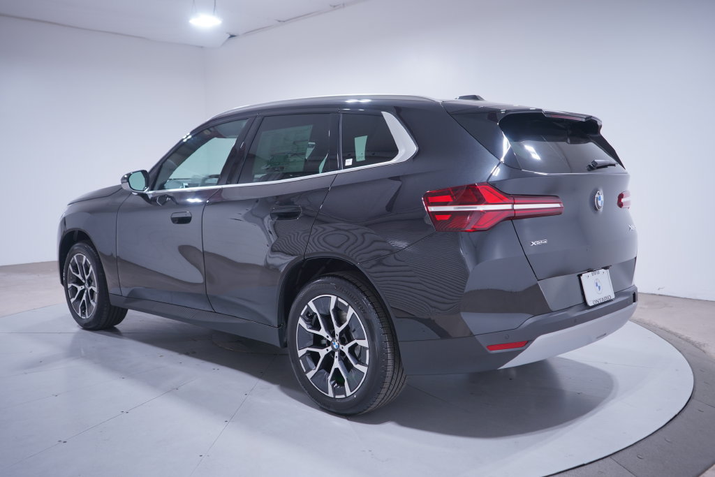 Used 2026 BMW X3 xDrive30i AWD/4WD image 3
