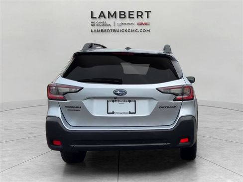 Used 2023 Subaru Outback Onyx Edition image 4