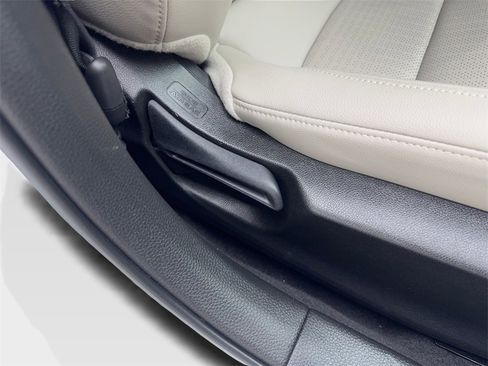 Used 2023 Honda Civic EX-L image 46