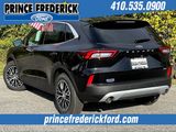 New 2025 Ford Escape SE image 3