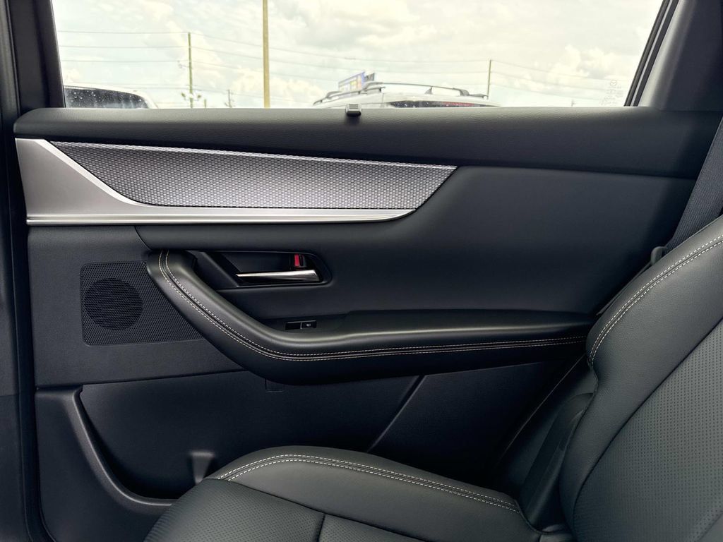New 2026 MAZDA CX-70 SC Plus AWD/4WD image 17