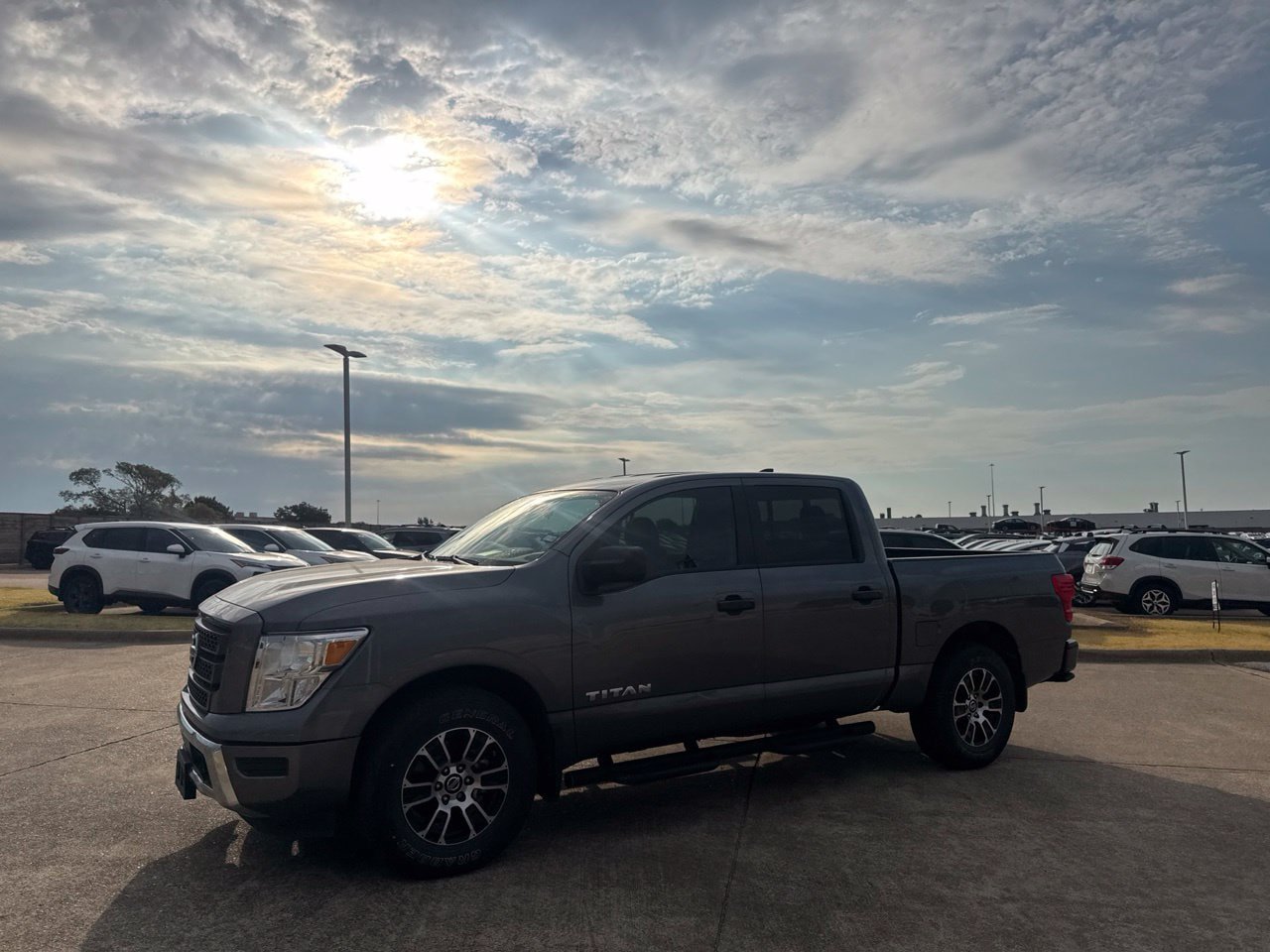 Certified 2022 Nissan Titan SV w/ Accessory Utility Package RWD image 12
