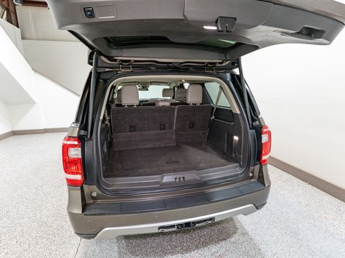 Used 2018 Ford Expedition Max XLT w/ Equipment Group 202A image 35