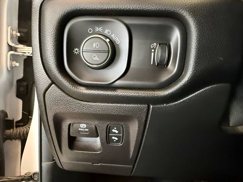 Used 2021 RAM 1500 Big Horn AWD/4WD image 15