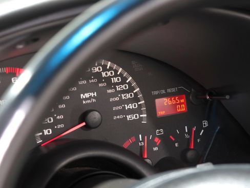 Used 2002 Chevrolet Camaro Z28 w/ SS Performance/Appearance Pkg image 3