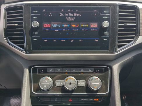 Certified 2023 Volkswagen Atlas SE w/ Black Wheel Package image 23