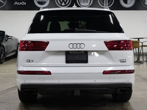 Used 2017 Audi Q7 3.0T Prestige w/ Prestige Package AWD/4WD image 4