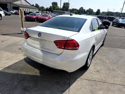 Used 2013 Volkswagen Passat 2.5 SE image 5