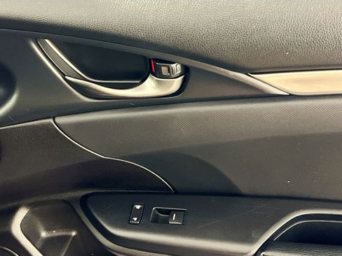 Used 2020 Honda Civic Sport image 31