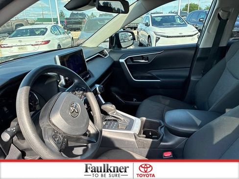 Certified 2025 Toyota RAV4 XLE AWD/4WD image 25