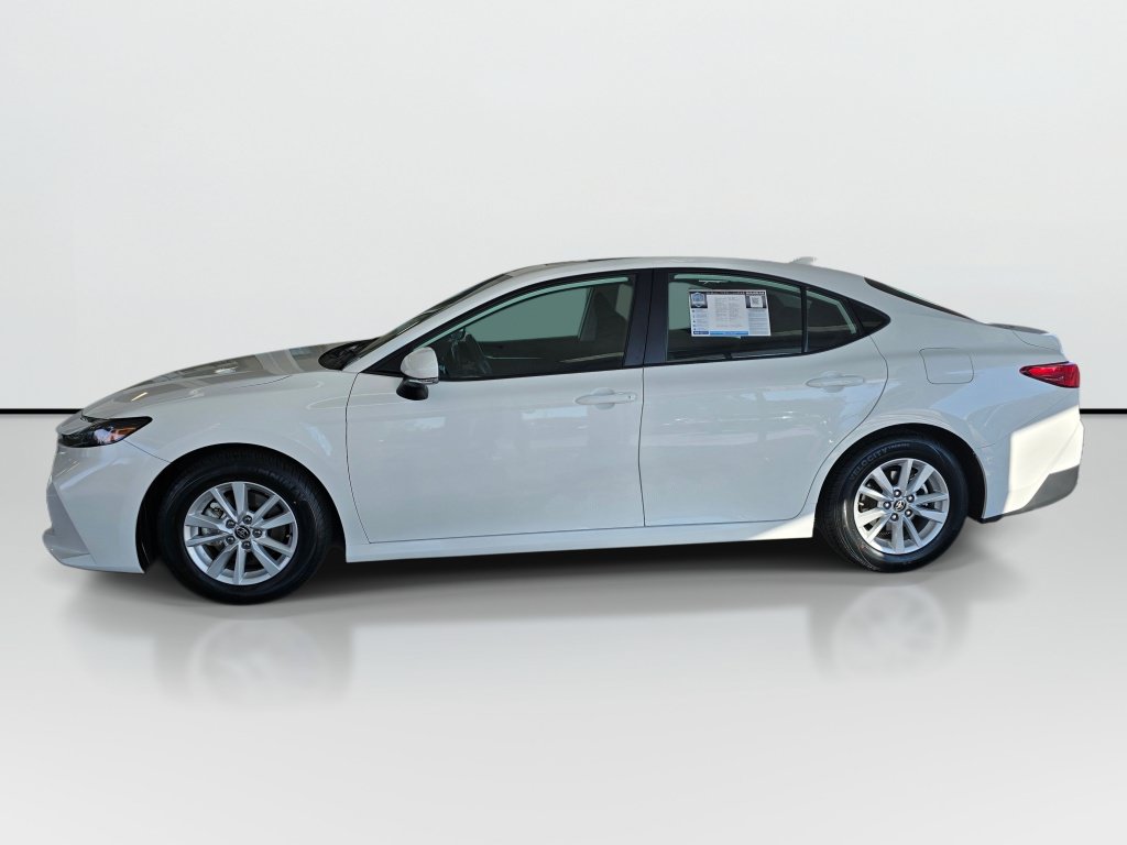 Used 2025 Toyota Camry LE w/ Convenience Package FWD image 2