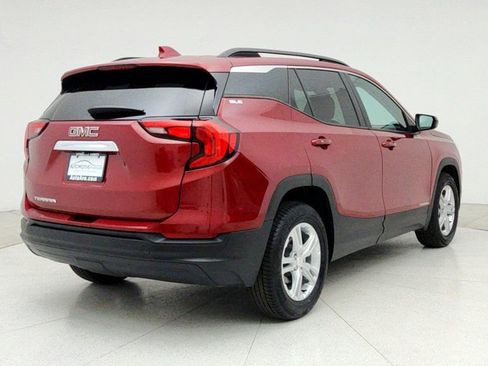 Used 2021 GMC Terrain SLE w/ Driver Convenience Package image 5