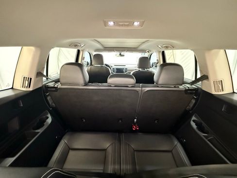 Used 2021 Volkswagen Atlas SE w/ Panoramic Sunroof Package image 29