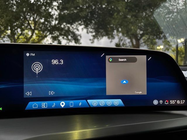 Certified 2026 Cadillac Vistiq Premium Luxury AWD/4WD image 24