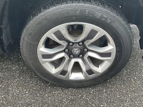 Used 2019 RAM 1500 Limited AWD/4WD image 17