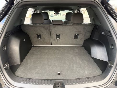 Used 2025 Chevrolet Equinox LT w/ Safety and Technology Package image 38