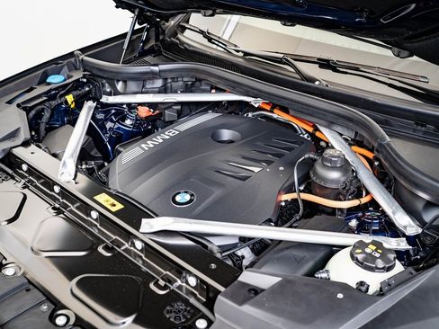 New 2026 BMW X5 xDrive50e w/ M Sport Package image 37