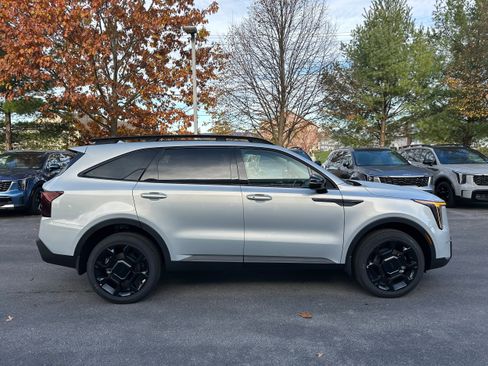 New 2026 Kia Sorento X-Line EX image 4