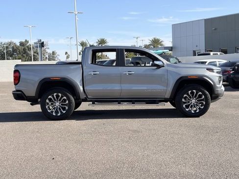 Used 2024 GMC Canyon Denali image 27