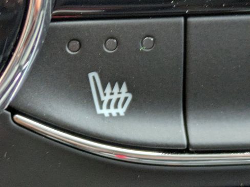 New 2026 Chevrolet Trax ACTIV w/ Sunroof Package image 23