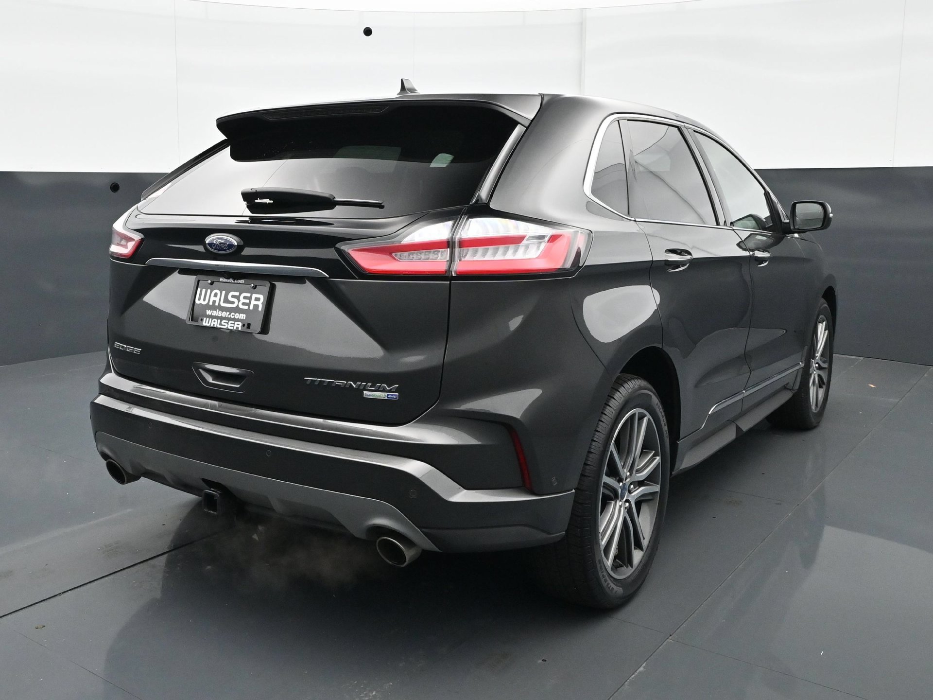 Used 2019 Ford Edge Titanium w/ Equipment Group 301A AWD/4WD image 6