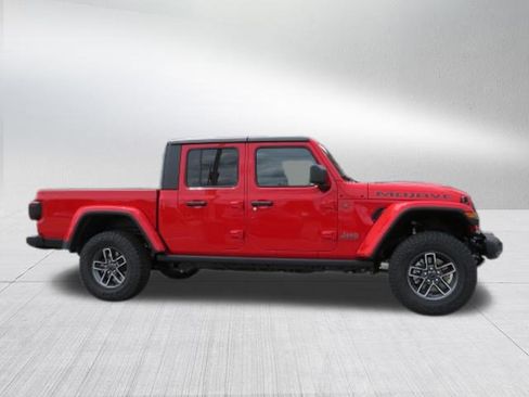 New 2025 Jeep Gladiator Mojave image 2