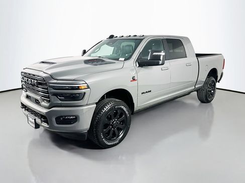 New 2026 RAM 2500 Laramie AWD/4WD image 3
