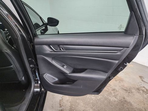 Used 2018 Honda Accord Sport image 26