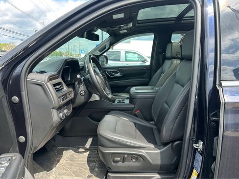 Used 2023 Chevrolet Tahoe LT w/ Luxury Package AWD/4WD image 9