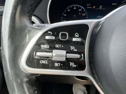 Used 2021 Mercedes-Benz GLC 300 4MATIC image 22
