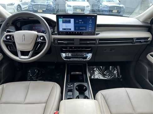 Certified 2023 Lincoln Corsair AWD w/ Equipment Group 101A image 15