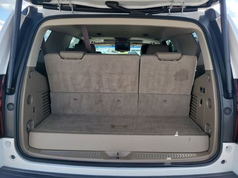 Used 2018 Chevrolet Tahoe Premier RWD image 9