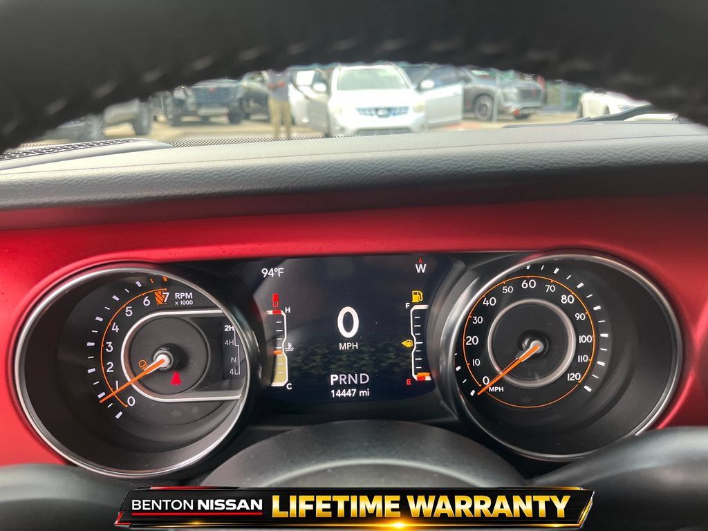 Used 2022 Jeep Gladiator Sport AWD/4WD image 15