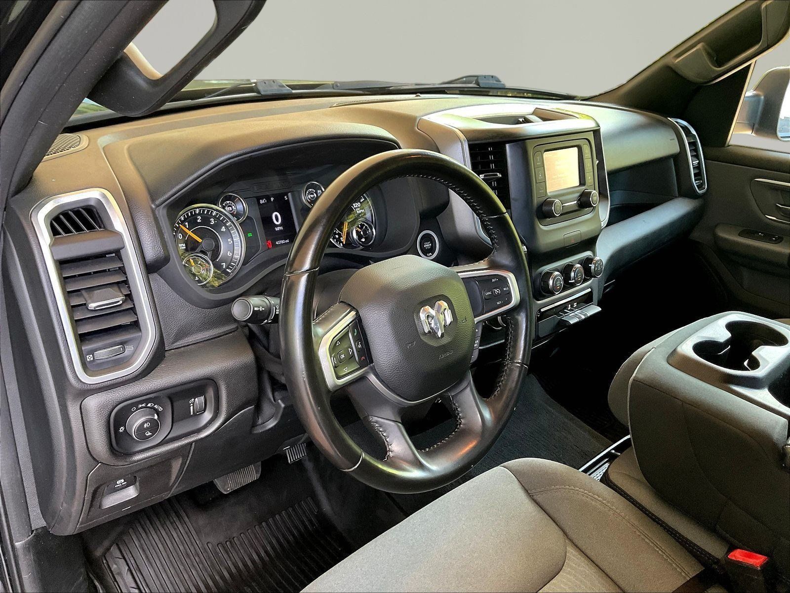 Used 2021 RAM 1500 Big Horn AWD/4WD image 16