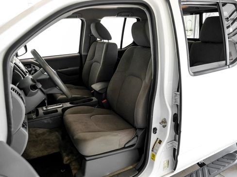 Used 2018 Nissan Frontier SV w/ Value Truck Package image 25