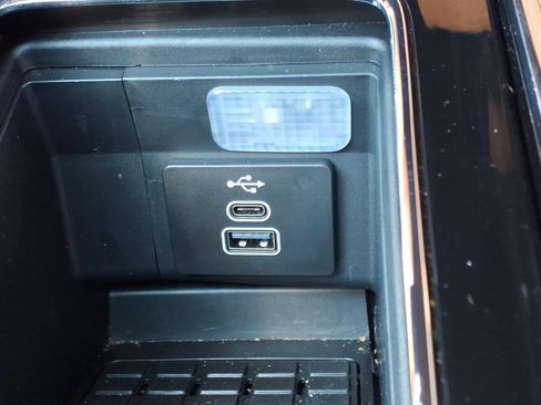 Used 2025 Lincoln Aviator Black Label AWD/4WD image 21