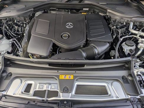 Used 2026 Mercedes-Benz GLC 300 image 14