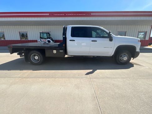 Used 2025 Chevrolet Silverado 3500 W/T w/ WT Convenience Package AWD/4WD image 1