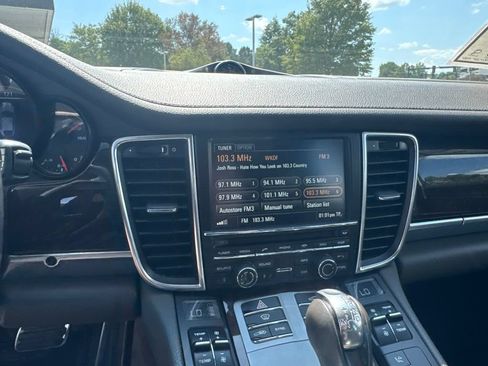 Used 2016 Porsche Panamera 4 AWD/4WD image 17