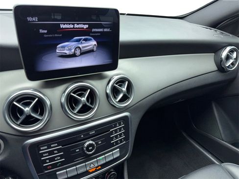 Used 2020 Mercedes-Benz GLA 250 image 23