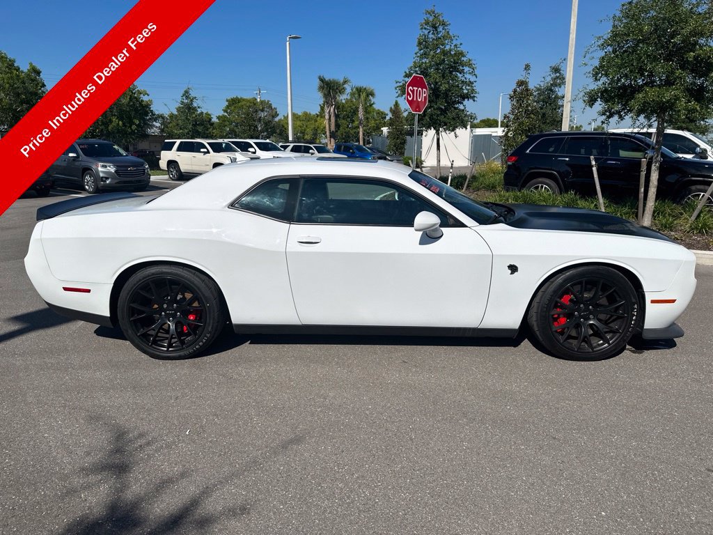 Used 2016 Dodge Challenger SRT Hellcat RWD image 6