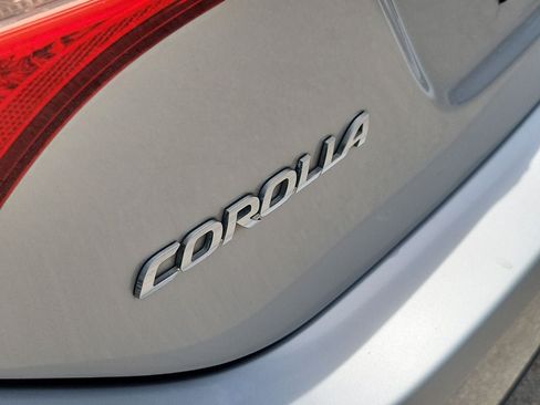 Used 2017 Toyota Corolla L FWD image 6