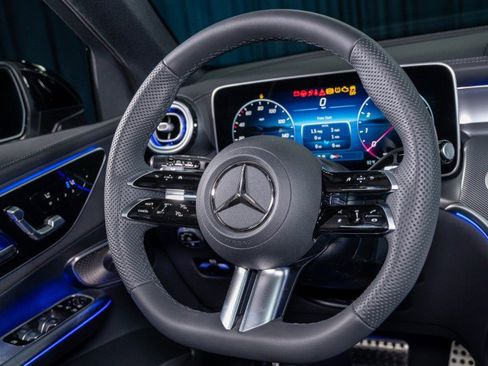 New 2026 Mercedes-Benz GLC 300 image 16