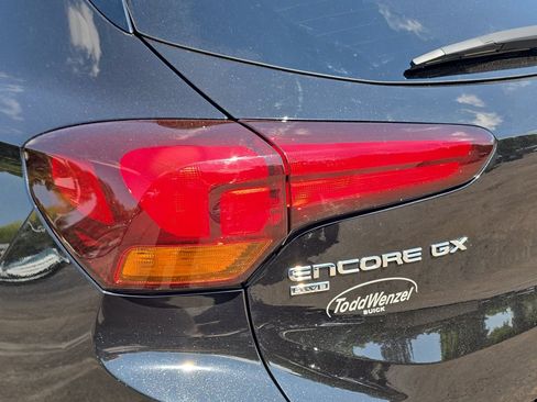 Certified 2024 Buick Encore GX Preferred AWD/4WD image 33