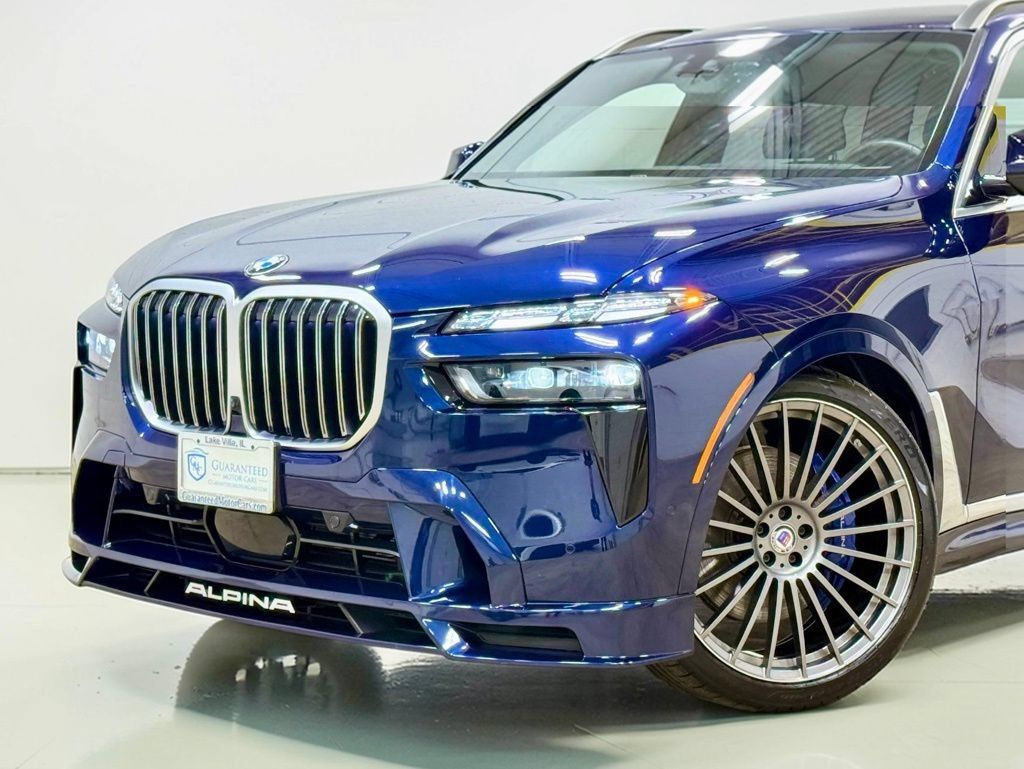 Used 2025 BMW ALPINA XB7 AWD/4WD image 2